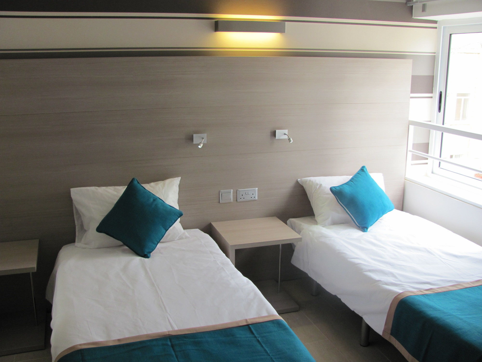 Day'S Inn Hotel And Residence سليمة المظهر الخارجي الصورة
